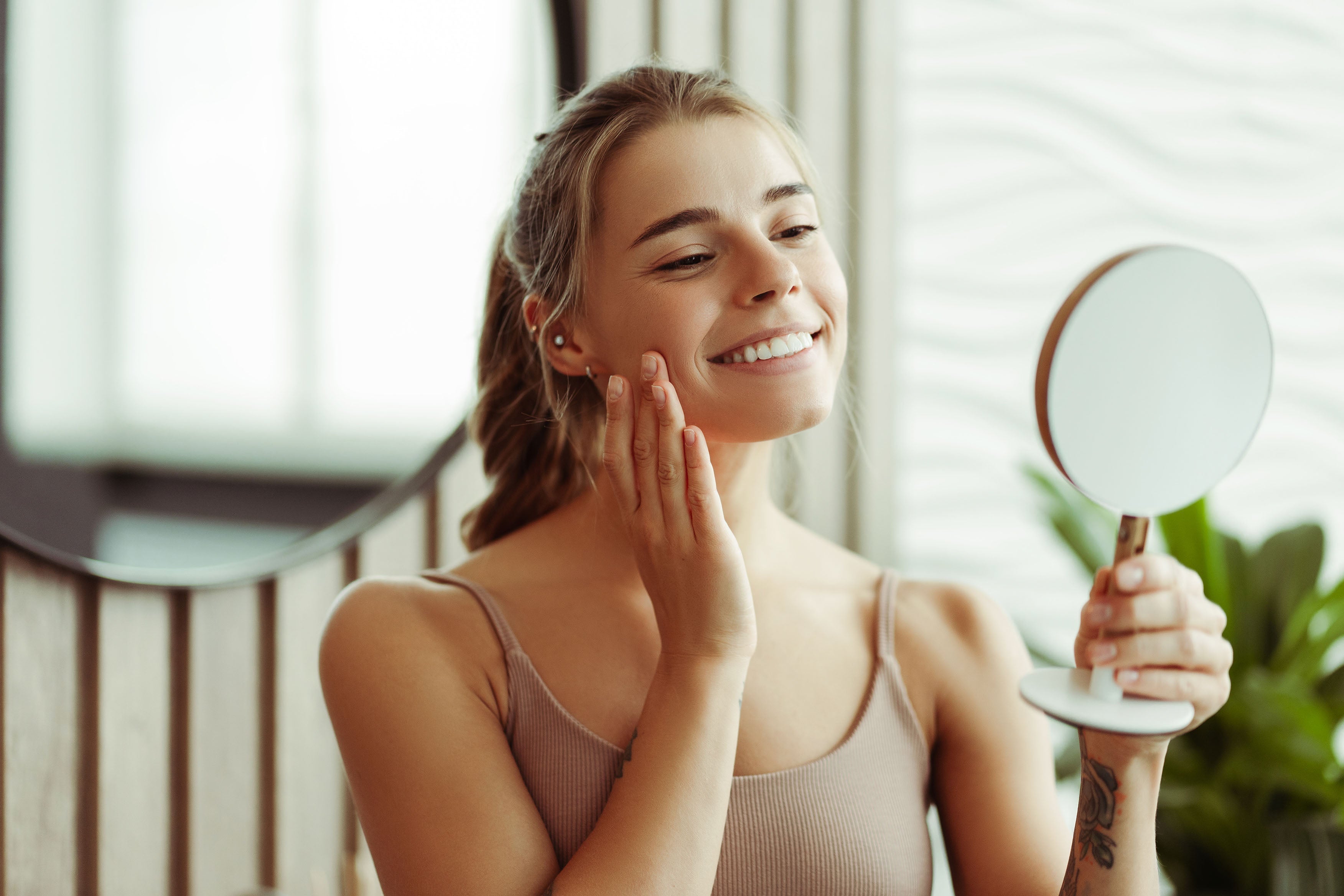 Embracing Nature, Dodging Pitfalls: The Do's and Don'ts of DIY Skincare in 2025